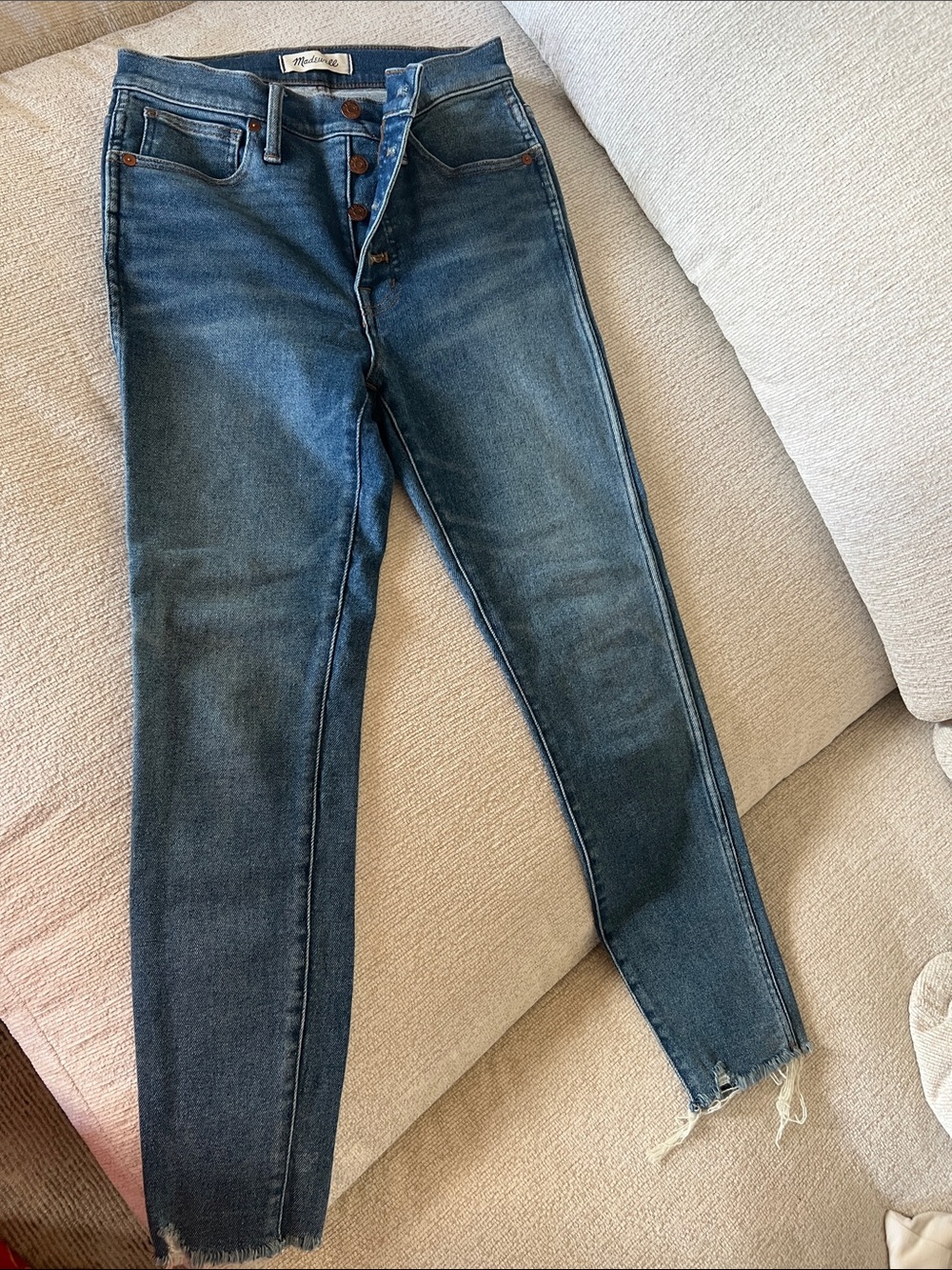 Madewell Skinny Button-Fly Jeans in Dark Blue Wash.. never worn